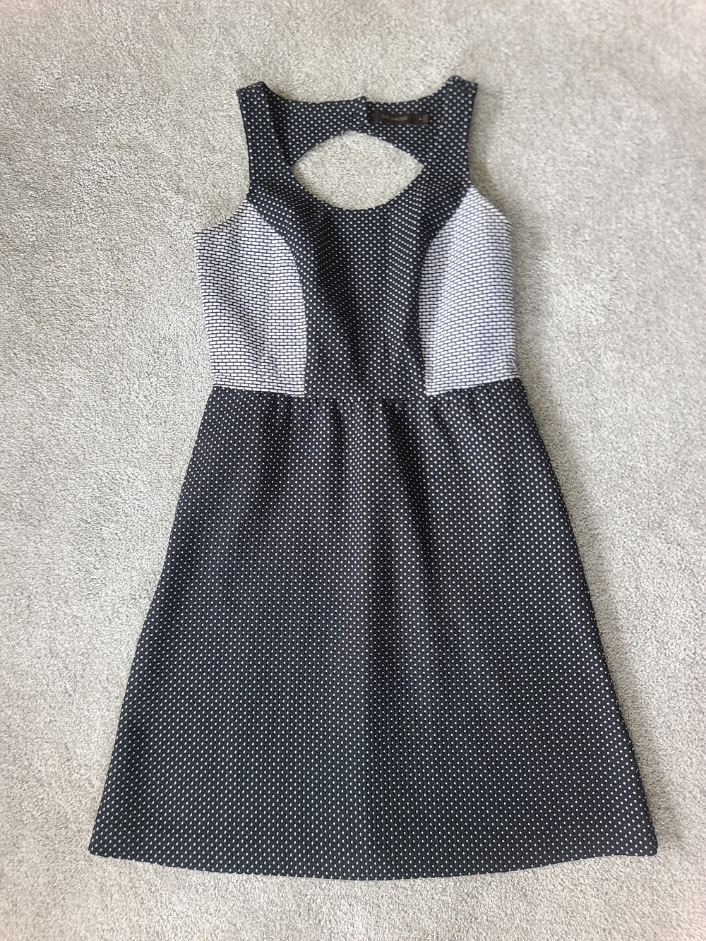 The Limited Black & White Polka Dot Textured Midi A Line Dress Retro Mod Size 4
